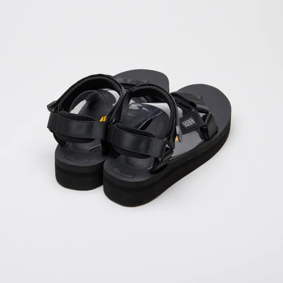 **REDUCED PRICE** Suicoke Depa V2 Black - Picture 4 of 6